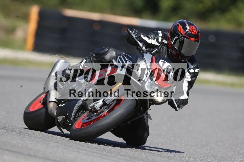 /Archiv-2025/48 25.08.2025 Cornu Master School ADR/rot-rouge/103